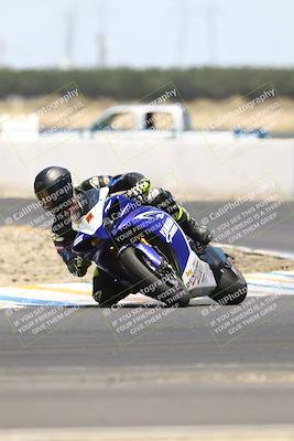 media/Jul-19-2025-TrackDaz (Sat) [[ff1509a44a]]/A Group/12pm (Turn 1)/